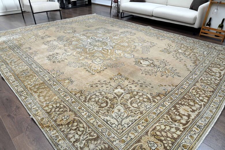 Handmade Persian Vintage Rug