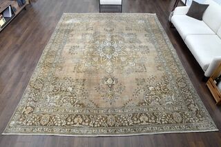Handmade Persian Vintage Rug - Thumbnail