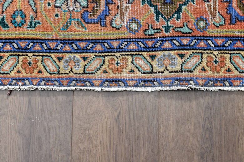 Handmade Persian Vintage Rug