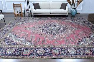 Handmade Persian Vintage Rug - Thumbnail