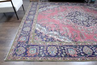 Handmade Persian Vintage Rug - Thumbnail