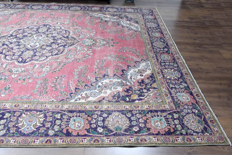 Handmade Persian Vintage Rug
