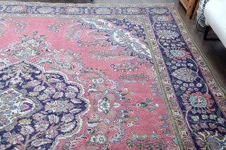 Handmade Persian Vintage Rug - Thumbnail