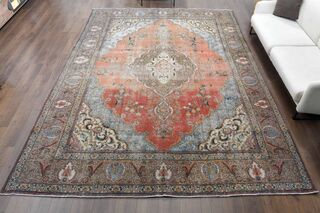 Handmade Persian Vintage Rug - Thumbnail