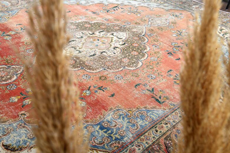 Handmade Persian Vintage Rug