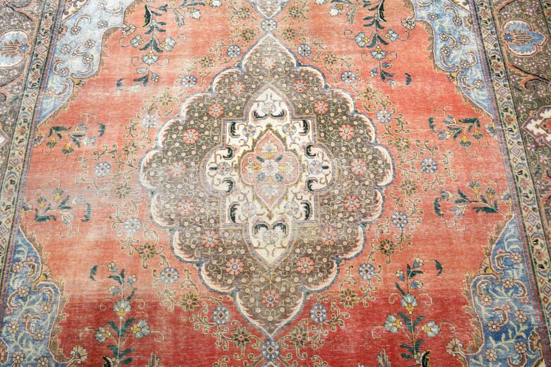 Handmade Persian Vintage Rug