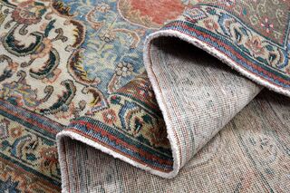 Handmade Persian Vintage Rug - Thumbnail