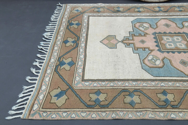 Tasseled Handmade Vintage Area Rug