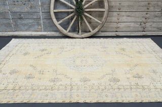 Handmade Vintage Area Rug - Thumbnail