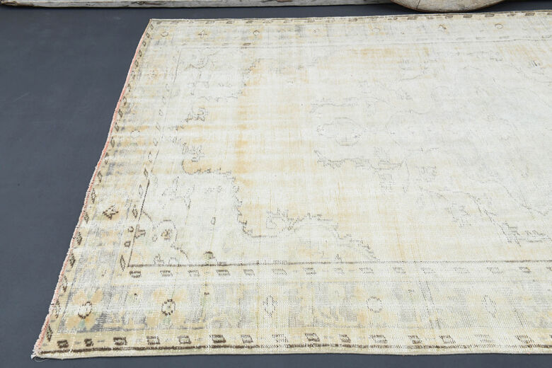 Handmade Vintage Area Rug