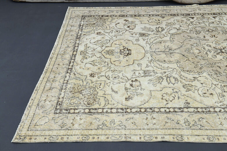 Handmade Vintage Area Rug