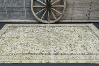 Handmade Vintage Area Rug - Thumbnail