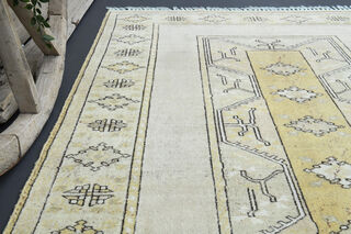 Handmade Vintage Area Rug - Thumbnail