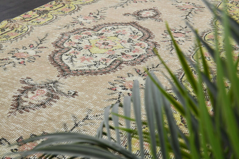 Handmade Vintage Area Anatolian Rug