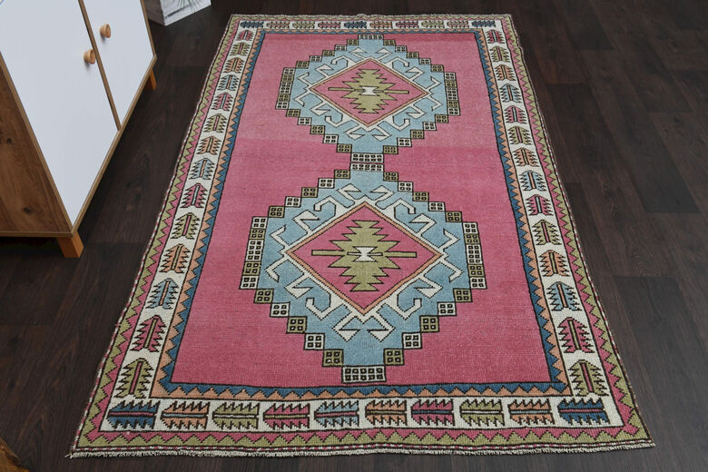 Handmade Wool Pink Rug