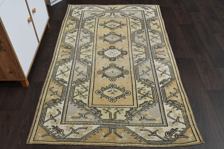 Milas - Handmade Vintage Area Rug