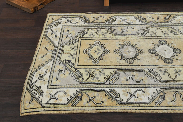 Milas - Handmade Vintage Area Rug