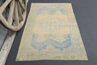 Antique Neutral Area Carpet - Thumbnail