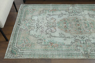 Green Vintage Area Rug - Thumbnail