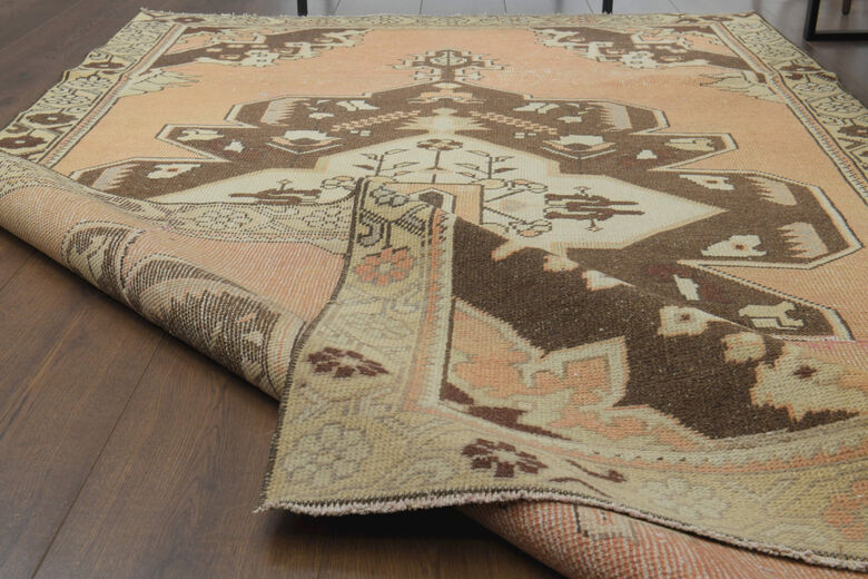 Handmade Oriental Anatolian Rug