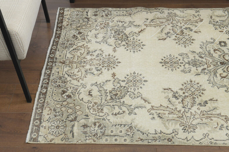 Handmade Vintage Area Rug