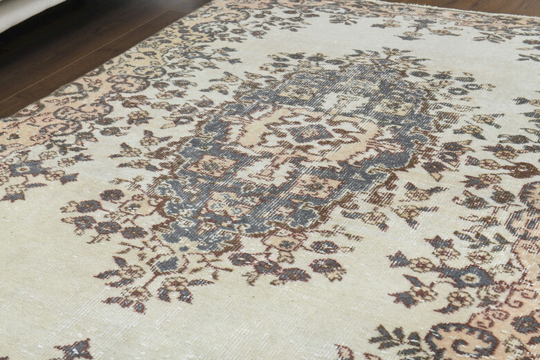 Handmade Vintage Area Rug