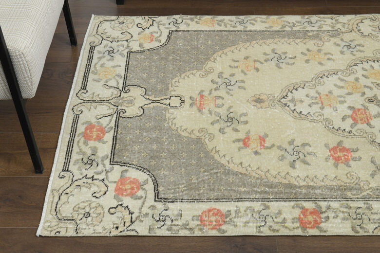 4x7 Floral Vintage Anatolian Rug