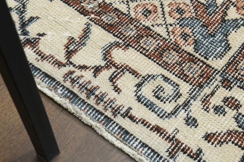 Neutral Vintage Area Rug