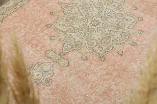 Distressed Oriental Vintage Rug - Thumbnail