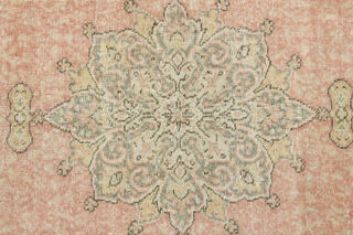 Distressed Oriental Vintage Rug - Thumbnail