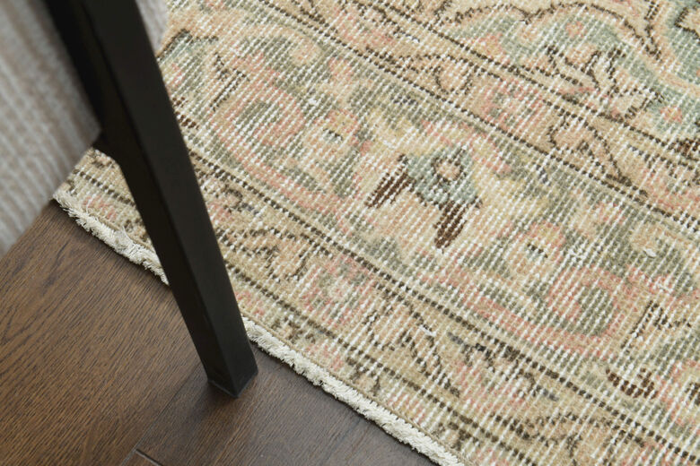 Distressed Oriental Vintage Rug