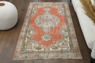 Unique Bohemian Vintage Carpet - Thumbnail