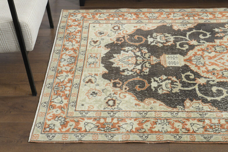 Handmade Vintage Oriental Rug