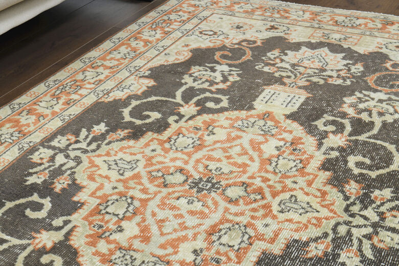 Handmade Vintage Oriental Rug