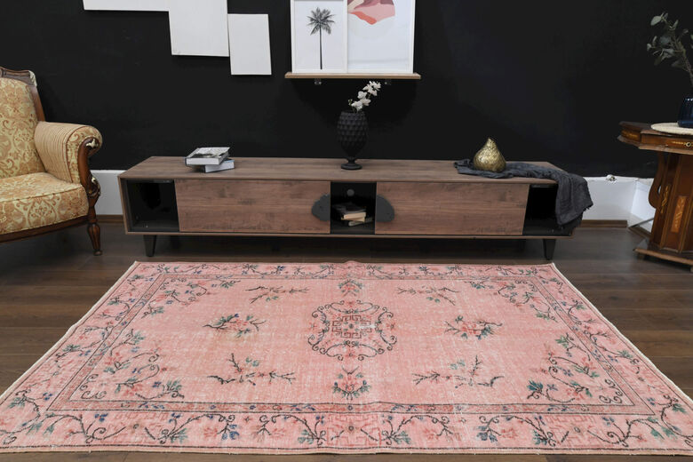 Handmade Vintage Pink Rug