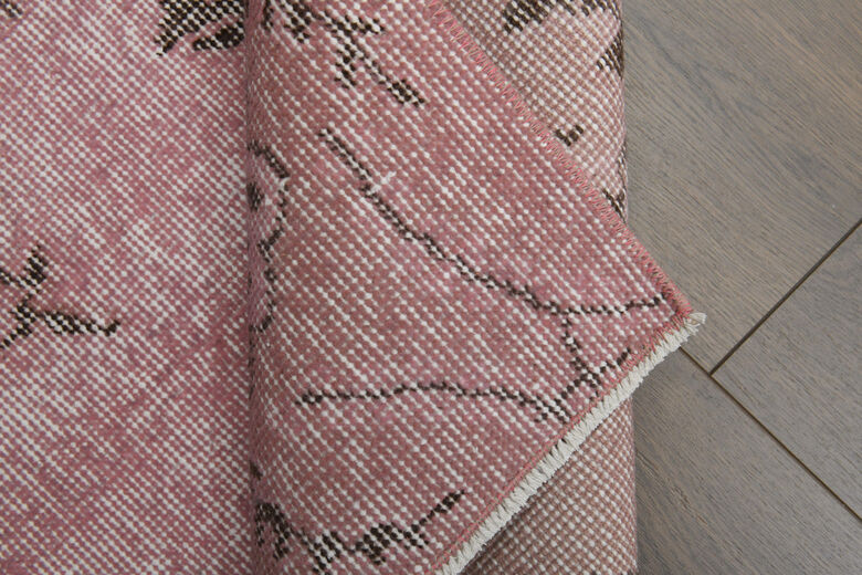 4x7 Pink Vintage Area Rug