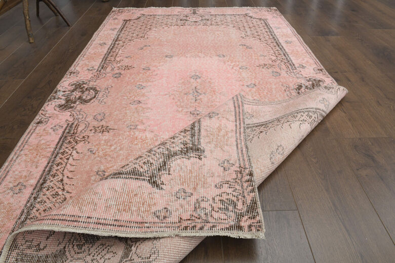 4x7 Pink Vintage Rug