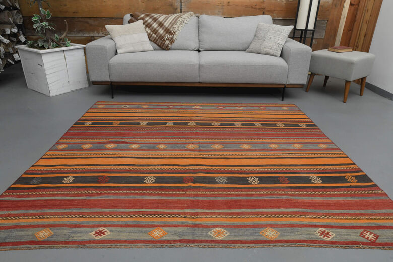 Handmade Vintage Kilim Rug