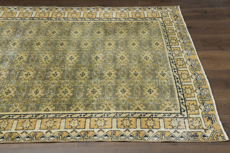 Handmade Vintage Area Rug