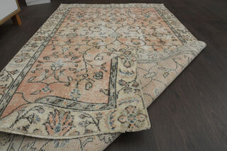 Handmade Vintage Floral Rug - Thumbnail