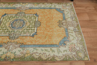 Vintage Medium Area Rug - Thumbnail