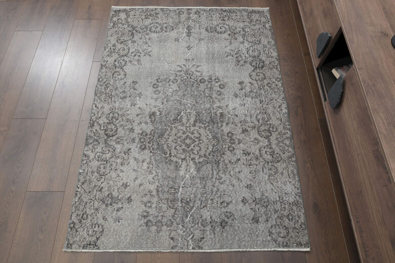 Oriental Oushak Area Rug