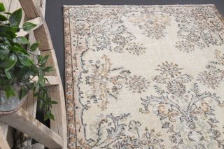 Handmade Vintage Area Rug - Thumbnail