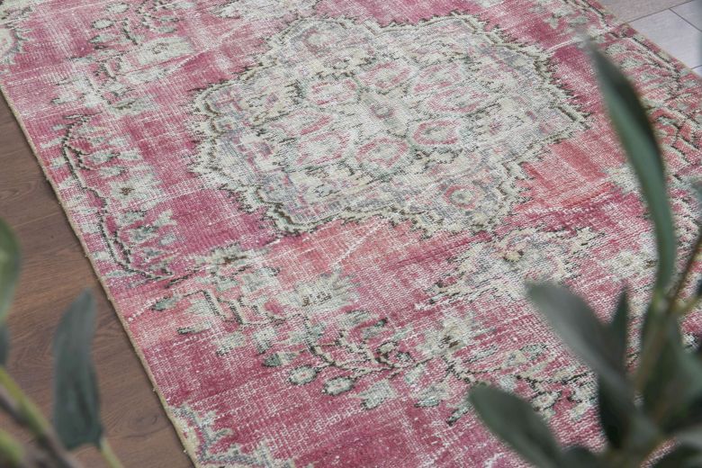 Handmade Pink Vintage Area Rug