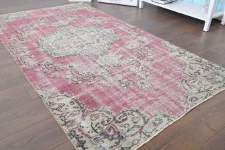 Handmade Pink Vintage Area Rug - Thumbnail