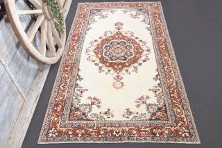 Handmade Vintage Medallion Area Rug - Thumbnail