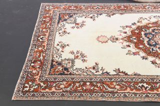 Handmade Vintage Medallion Area Rug - Thumbnail