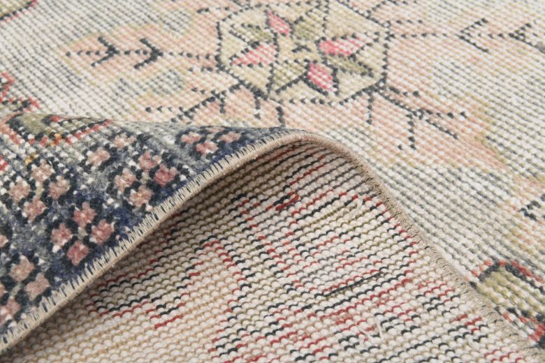 Oriental Vintage Indoor Carpet