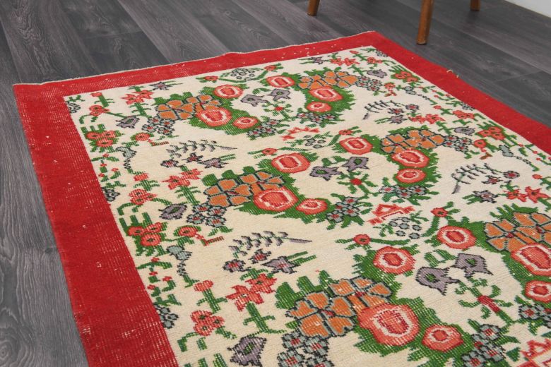 Red Bordered & Floral Vintage Area Rug