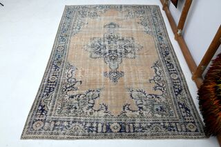 Vintage Area Rug - Thumbnail